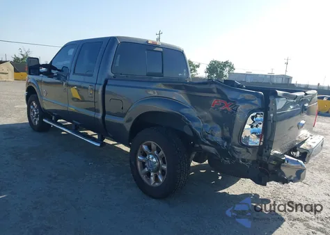 2015 Ford F250 Super Duty z USA, uszkodzony, nr VIN 1FT7W2BT9FED55468